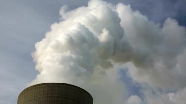 Hava kirliliği felaketi HD santrallerinden kaynaklanan sis bulutu