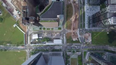 Gökdelenler, gökdelenler, gökdelenler, gökdelenler, gökdelenler, gökdelenler, gökdelenler.