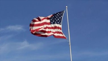 Amerikan Bayrağı Ağır Hareketi 120fps Birleşik Devletler Bayrağı Gaziler Anıtı 4k HD