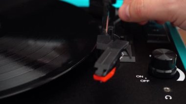 Turntable dj çalarında Vinil Kayıt Dönüşü