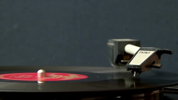Fermer Disque Vinyle Jouant Des Chansons Musique — Video