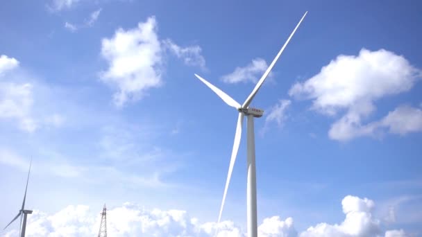 Turbina Eólica Alternativa Energía Limpia — Vídeo de stock