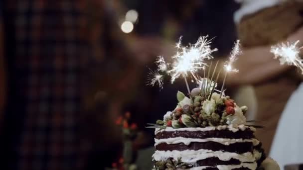 Nahaufnahme Wunderkerze Auf Geburtstagstorte Happy Birthday Feier Hintergrund Geburtstag Tag — Stockvideo