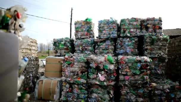 Переработанные Пластиковые Отходы Которые Переработаны Использования Качестве Основных Материалов Промышленных — стоковое видео