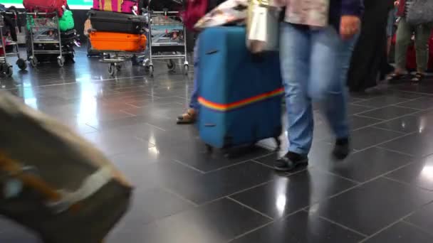 Homályos Hatás Gyors Előre Emberek Halad Háttér Repülőtér Terminál Utazási — Stock videók