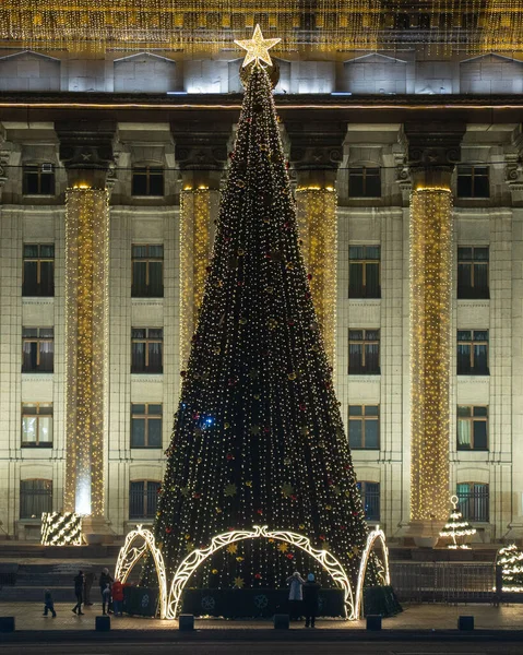 Weihnachtsbaum Mit Dekoration Der Nacht — Stockfoto
