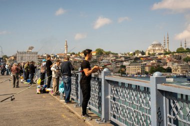Balıkçılar köprüde, Bosphor.