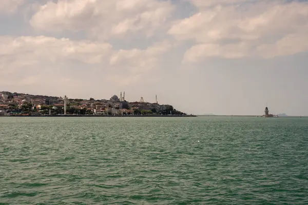 İstanbul 'un Boğaz' daki tekneden görünüşü