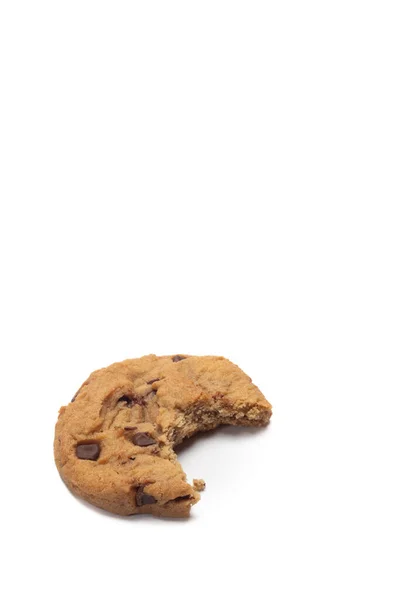 Close Van Chocolade Chip Koekje Witte Achtergrond Met Kopieerruimte Bakkerij — Stockfoto