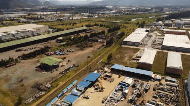 Bogota ve binalarının güzel renkleriyle havadan çekilmiş fotoğrafları.