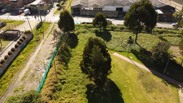 Bogot sokakları, gökyüzü ve binalar yukarıdan alındı