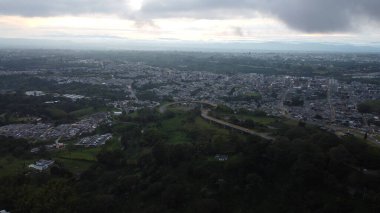 Merkez dağ sırasının hava görüntüleri, doğru adı verilen bölümde.