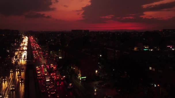 黄昏时分的波哥大形象 天空呈美丽的红色 — 图库视频影像