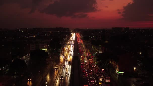 空の美しい赤い色のトワイライトのボゴタのイメージ — ストック動画