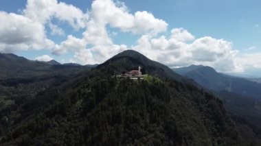 Bogota şehir merkezi binaları monserrate ile