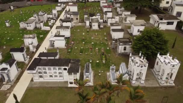 卡拉卡镇的坟场及其墓葬和陵墓 — 图库视频影像