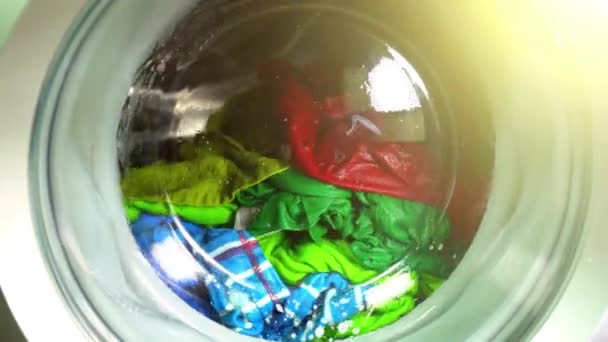 Close Máquina Lavar Roupa Tarefas Domésticas Limpeza Doméstica Equipamento Lavagem — Vídeo de Stock