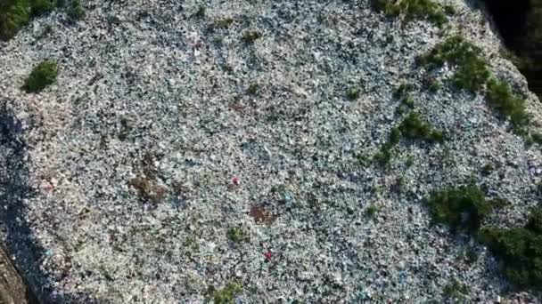 从空中俯瞰巨大的垃圾堆 垃圾和垃圾填埋生态生态生态问题背景 — 图库视频影像
