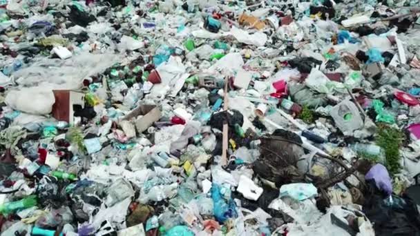 埋め立て廃棄物の山のヒープ家庭廃棄物管理産業の背景 — ストック動画