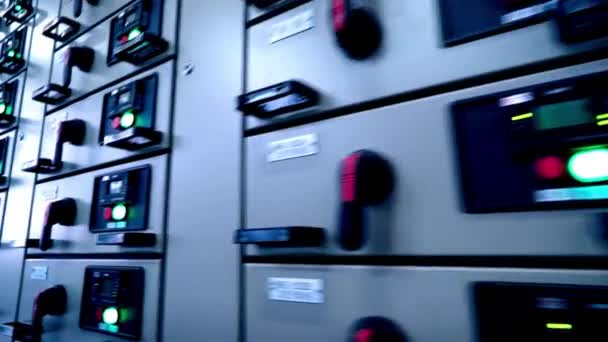 Veri Merkezi Sunucu Raflarından Gelen Işık Kavramı Üzerine Güvenliği Sunucu — Stok video