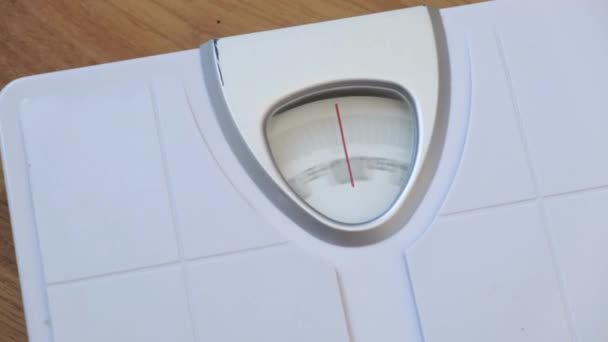 Аналоговая Весовая Шкала Измерения Крупномасштабной Концепции Упражнений Подходит Диеты Потеря — стоковое видео