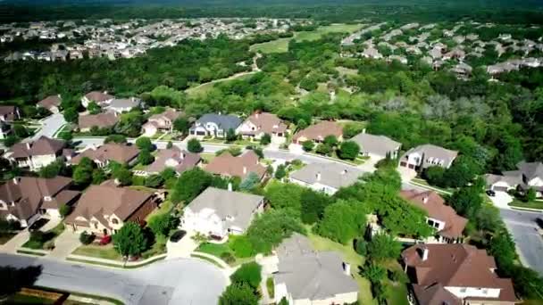 Luftaufnahme Der Stadt Wohnhäuser Amerikanische Nachbarschaft Vorort Immobilien Drohnenangriffe — Stockvideo