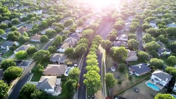 Bovengrondse Drone Uitzicht Moderne Buitenwijk Woonwijk Onroerend Goed Huizen Stadsgezicht — Stockvideo