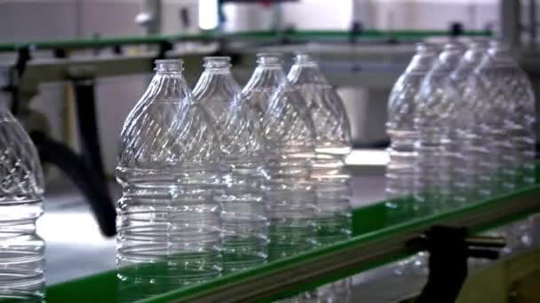 Produksi Air Mineral Pabrik Pengolahan Makanan Pabrik Pet Botol Plastik — Stok Video