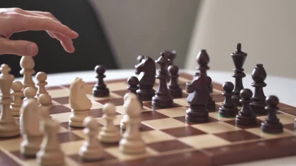 Играть Шахматы Шахматной Доске Стратегии Планирования Концепции Мышления Деятельность Вызов — стоковое видео