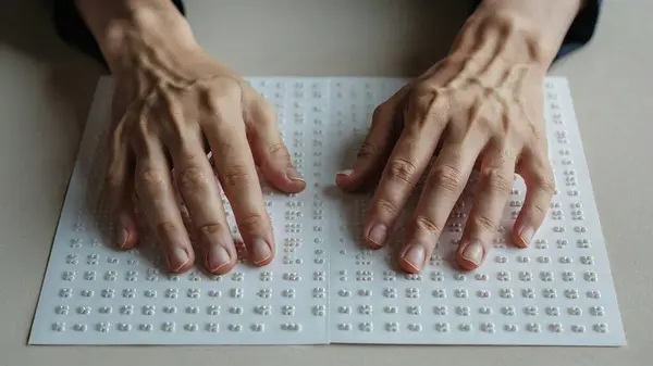 Kör Okuma Metni Körler alfabesiyle