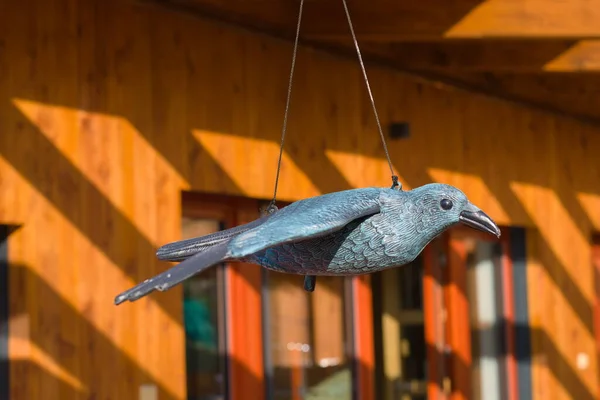 Fałszywa Plastikowa Imitacja Ptaków Celu Uchylenia Prawdziwych Ptaków Zapobieganie Kolizjom — Zdjęcie stockowe