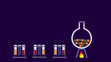 Kimyasal reaksiyon, renkli test tüpleriyle kurulmuş bilim deneyleri, alevin üzerinde ısıtılan yuvarlak bir şişe, kimyaya odaklanan eğitim materyalleri, bilimsel deneyler, atom, parçacıklar