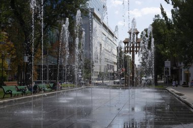 Moldova 'da. Chisinau. Katedral Meydanı Central Park Çeşmesi