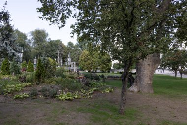 Moldova 'da. Chisinau. Katedral Meydanı Central Park Bahçesi