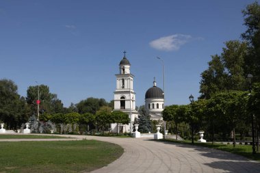 Moldova 'da. Chisinau. 08.09.2023. İsa 'nın Doğuşu Metropolitan Katedrali. Central Park
