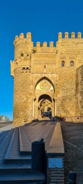 Toledo Madrid 'in büyüleyici sokaklarında dolaş - Paseo por las encantadoras Calles de Toledo Madrid
