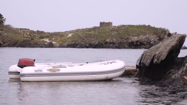 Serene Coastal Scene Inflatable Boat High Quality Footage — Stock Video