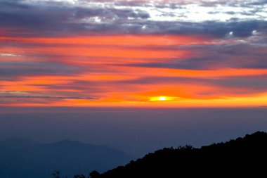 Kaplan Tepesi 'nde gün doğumu