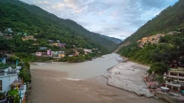 Chmury Hiperlapsja Timelapse Devprayag Himalaya Góry Widok Malownicze Indie Uttarakhand — Wideo stockowe