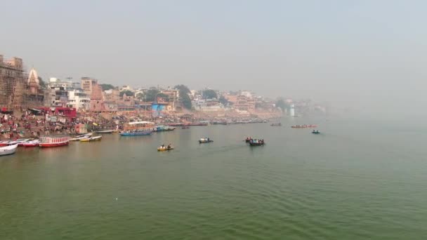 Varanasi Ghat Vista Aérea Del Dron Mañana Ganges Benares India — Vídeo de stock