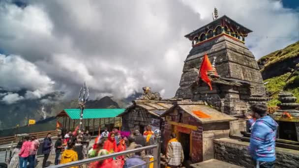 Pilgrims Tungnath Lord Shiva Temple Low Clouds Time Lapse Hyperlapse — 비디오