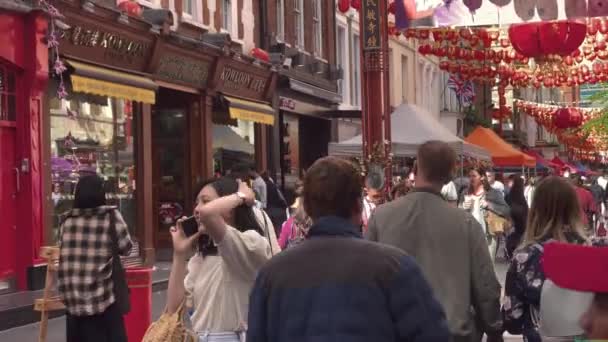 London China Town Street View Cinematic Soho England 2022 — стокове відео