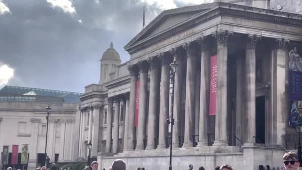 London National Gallery Trafalgar Square United Kingdom 2022 — Stock video
