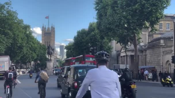 Trafalgar Square London Street View Sehenswürdigkeiten Und Touristen Kino Großbritannien — Stockvideo