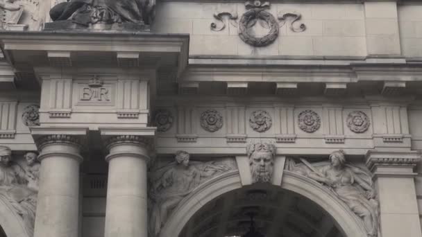 Central London Facades Exterior Architecture Cabinet Office Government Building United — Stock video