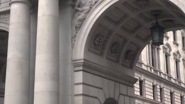 ロンドン中央部のファサード外観建築 内閣府庁舎 — ストック動画