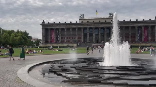 Berlim Altes Museum Exterior Turistas Cinematic Berlim Alemanha 2022 — Vídeo de Stock
