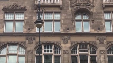 Güzel tarihi bina cephesi