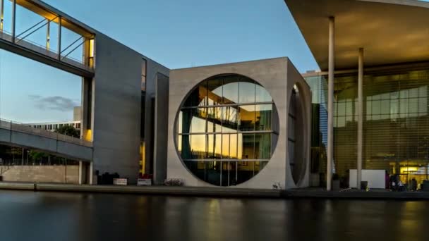 Berlin Bundestag Library Light Show Lueders Haus Panoramic Hyperlapse Timelapse — Vídeo de Stock