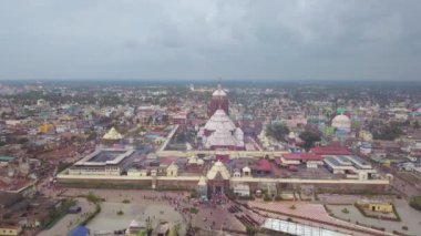 Orissa, Hindistan, Jagannath tapınağı, 4k hava aracı görüntüleri.